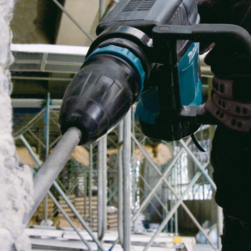Makita HM1205C Demolition Hammer 1900 IPM 1510W