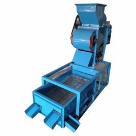 Groundnut Shelling/Decorticator Machine with Grader 200 to 500 Kg/hr with 1hp Motor
